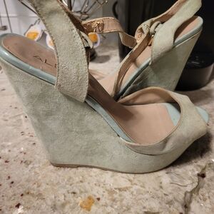 Aldo Elegant Women's Wedge Sandals